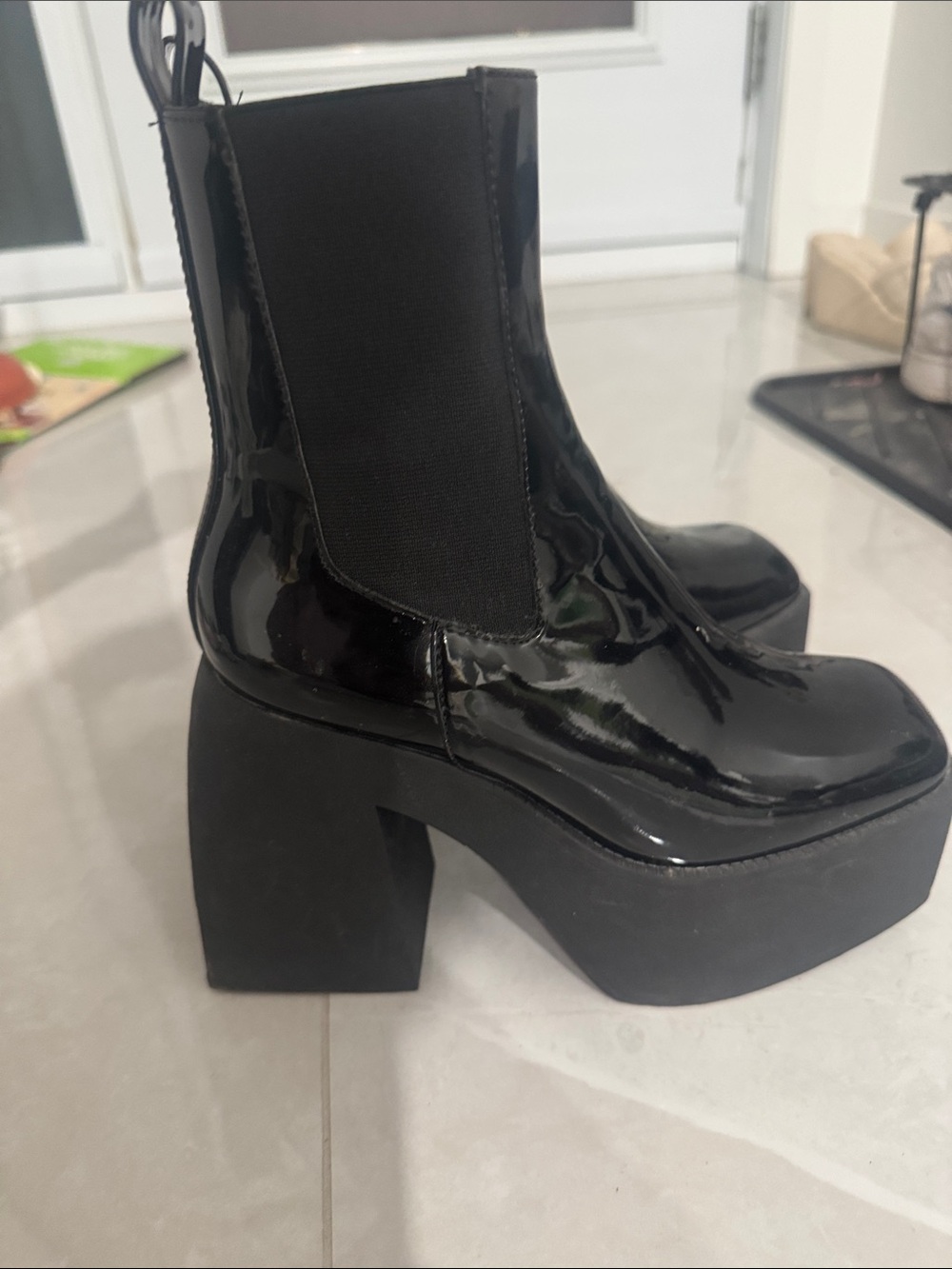 Steve Madden Black Patent Platform Chelsea Boots WORN ONCE